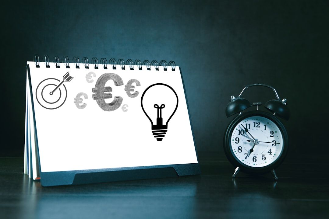 Ingeniero de construcción supervisando una obra utilizando una tablet con una interfaz de inteligencia artificial y gráficos predictivos en tiempo real.